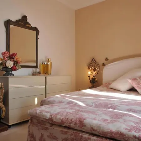 Villa Charming With A Beautiful Italian Garden And Terraces *