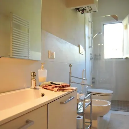 Charming With A Beautiful Italian Garden And Terraces Vila